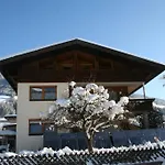 Appartement Haus Mitti *